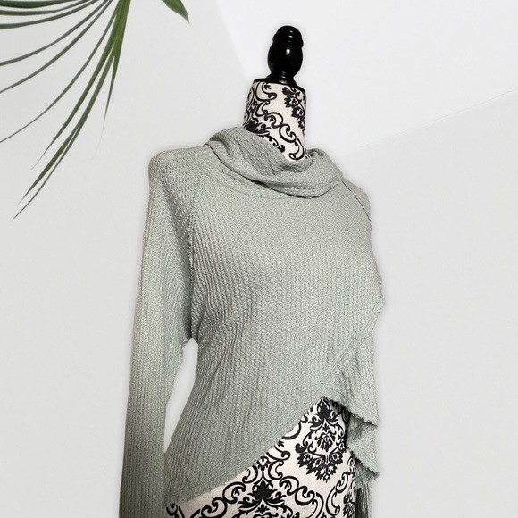 FREE PEOPLE | WE THE FREE WAFFLE KNIT THERMAL SWEATER - Picture 2 of 5